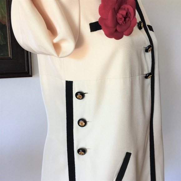 CHANEL Tops - 35% OFF SALE *  IVORY GROSGRAIN TRIMMED TUNIC